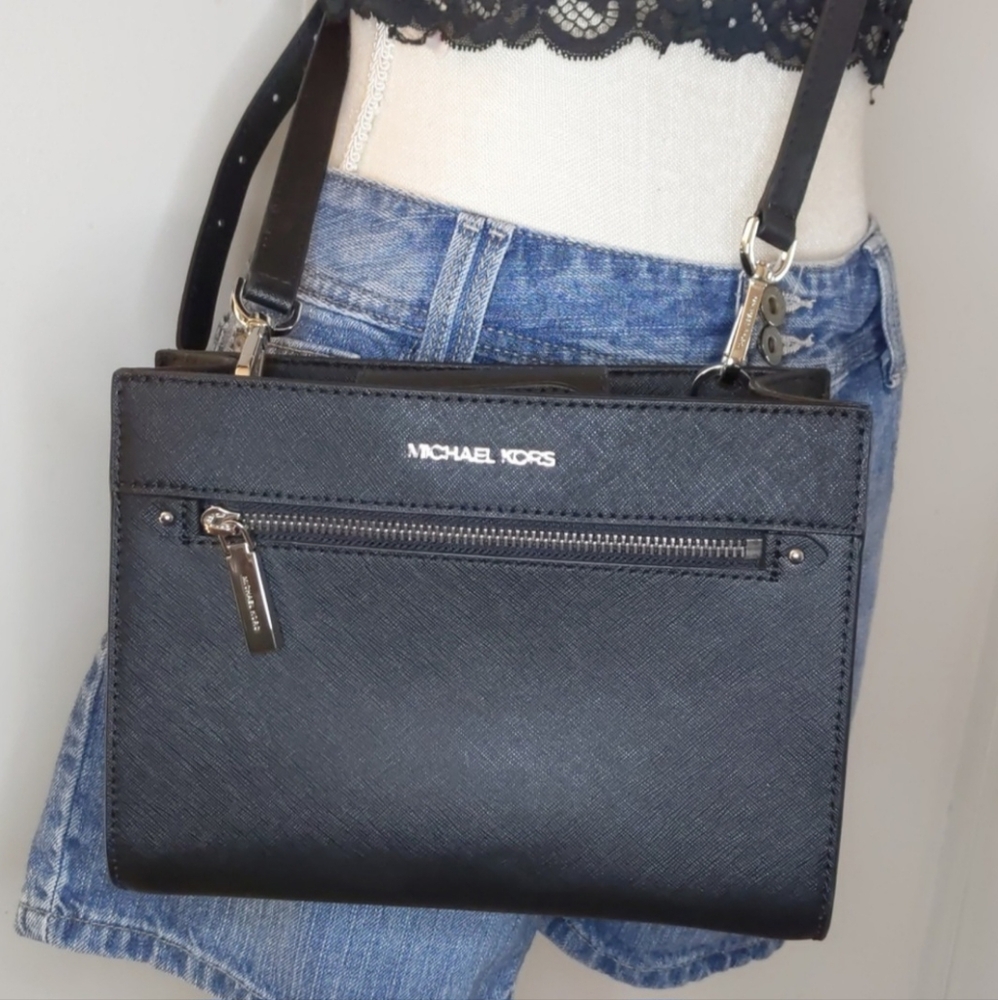 Michael Kors Hailee Crossbody Bag